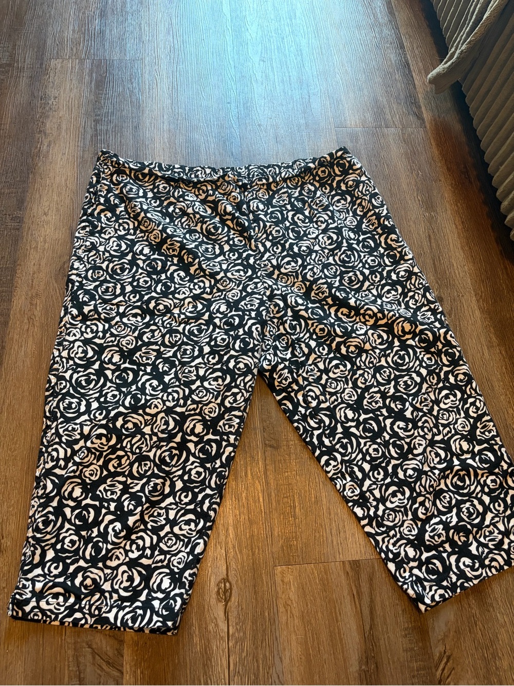 White Stag Black and White Rose-Print Jogger Pants